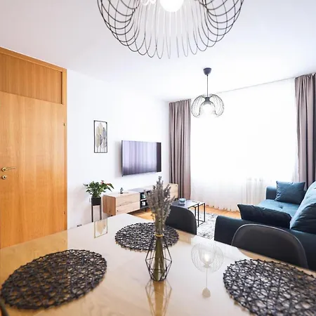 The Felice Apartmán *